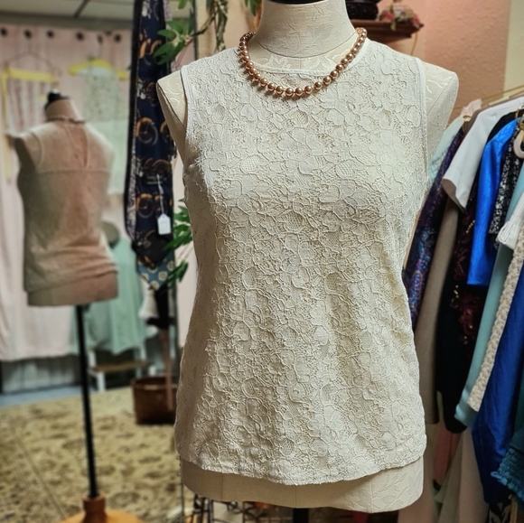 White Lace Cotton Blouse size Small - Picture 4 of 4